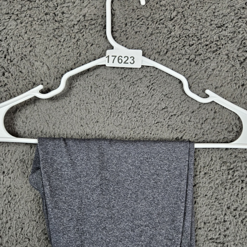 Lululemon Capri Leggings‎ Womens Size 6 Grey Cropped Athletic Yoga - Picture 11 of 11